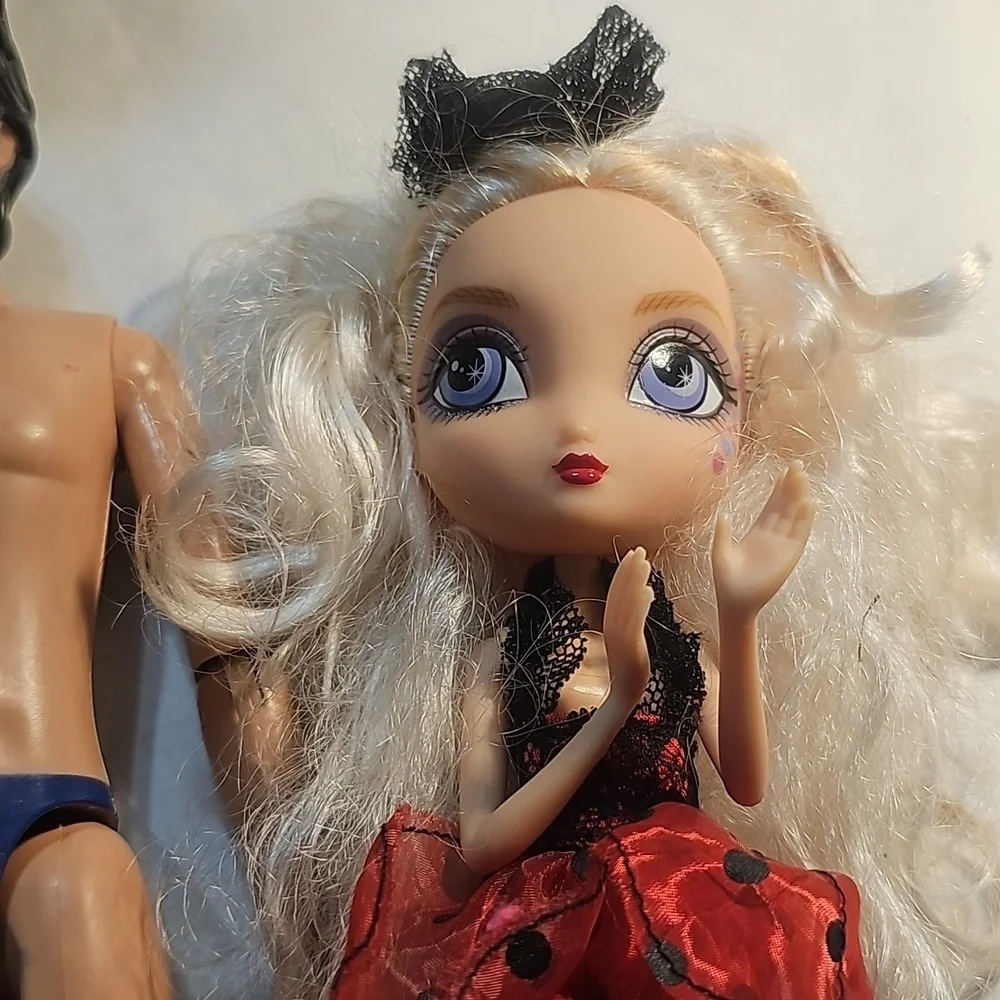 Disney and LA te da Doll Bundle of 2 Dolls